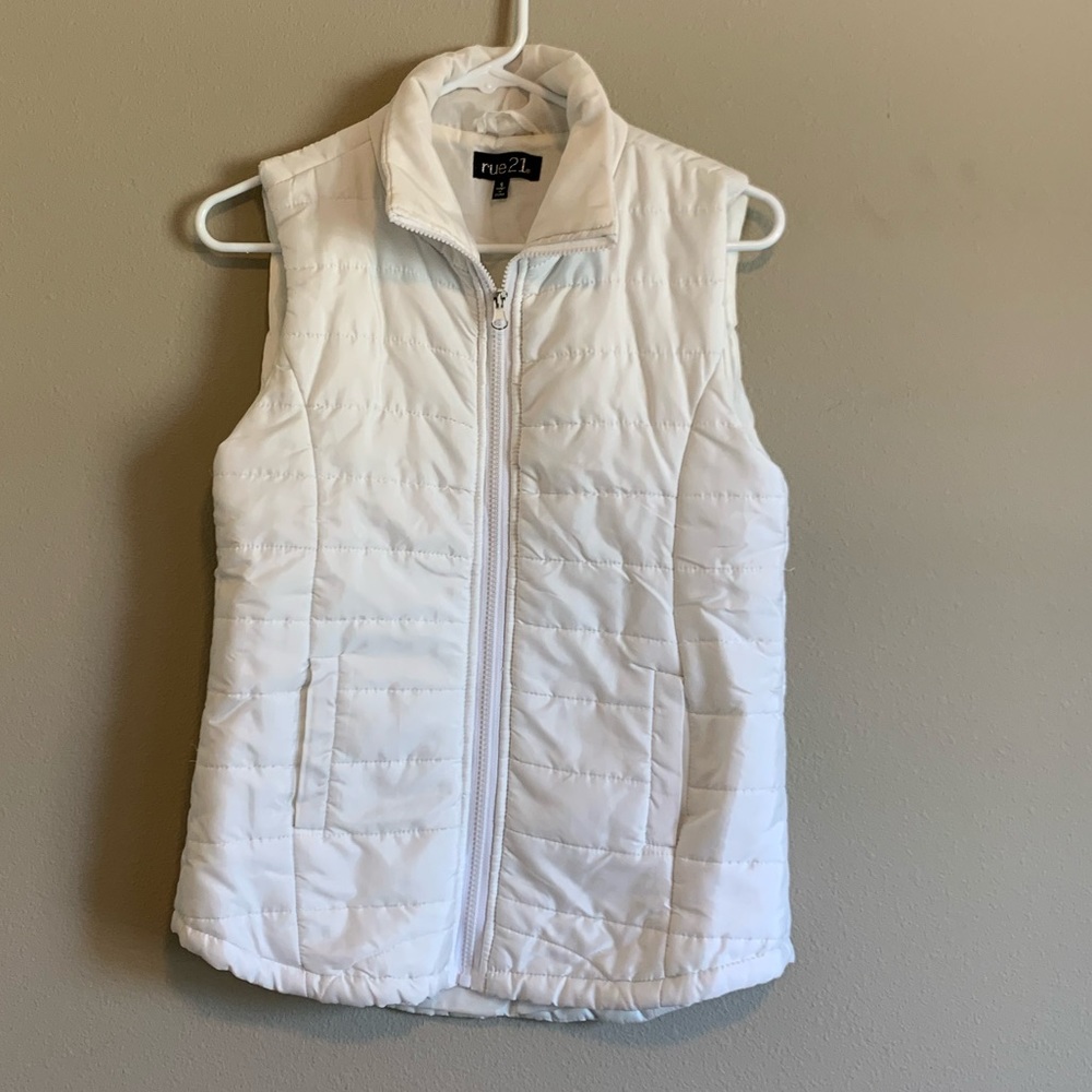 Rue 21 Vest